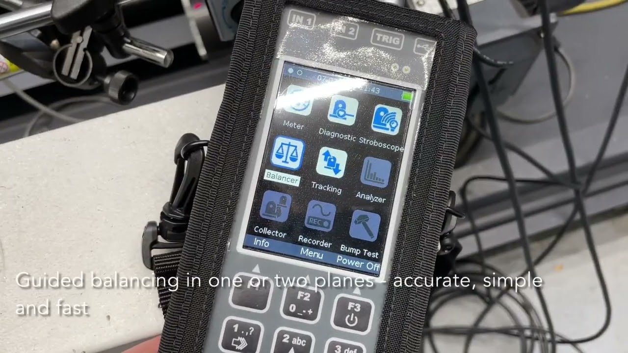 SmartVibroAnalyzer  - SCHENCK SVA90 Vibration Analyzer and Balancer