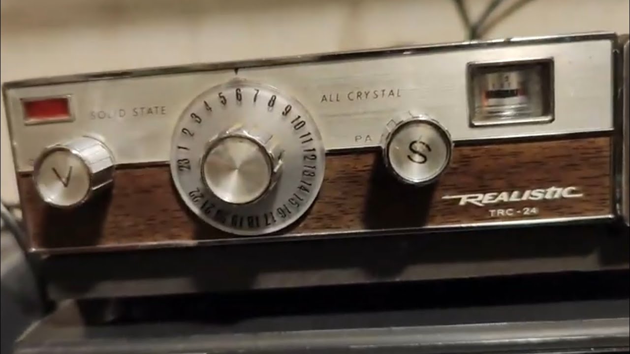 Realistic TRC 24 am CB radio