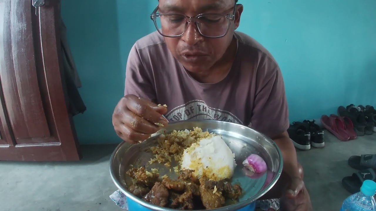 राँगाको मासु र तातो तातो खाना yummy yummy😋😋😋😋😋😋😋😋😋😋