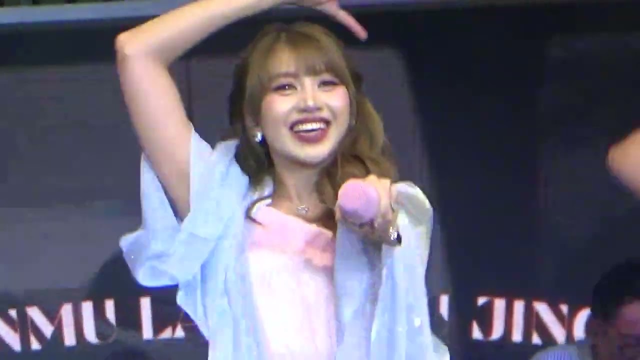 GHEA INDRAWARI MANUSIA PALING BAHAGIA AT REVO MALL BEKASI 1-3-2026