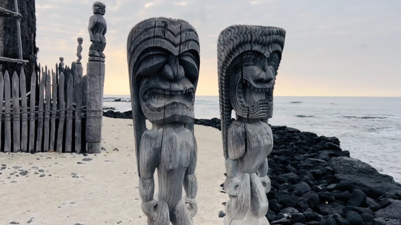 Exploring the Ancient Hawaiian Village | Pu’uhonua O Honaunau | Cali Que Em