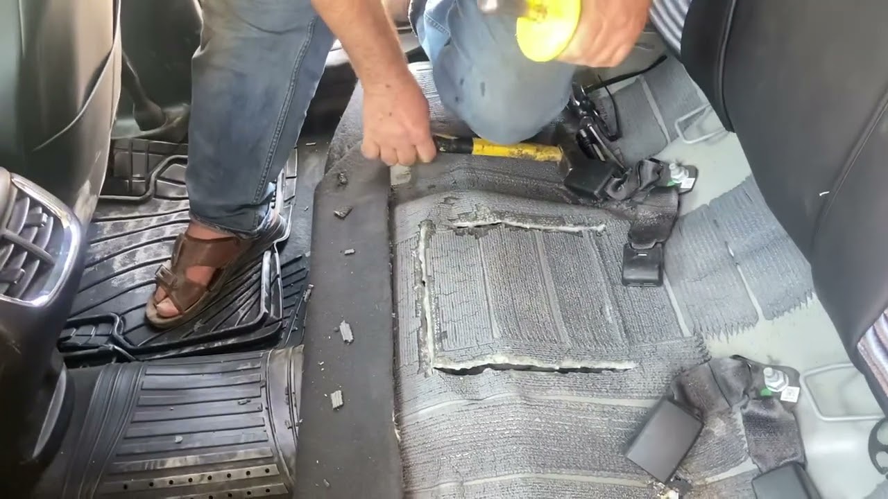 عمل فتحة لقاعدة الفيت بم سيارة نوع ماليبو