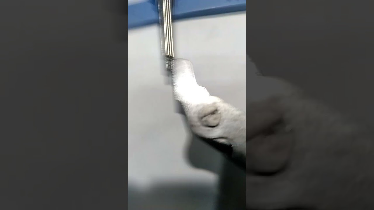 Caneta de ultrassom Schuster c/ rosca danificada por uso de inserto /tip errado que será reparada.