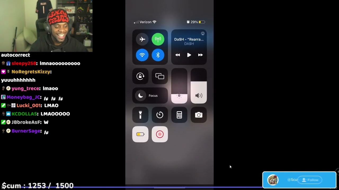 ScumTK Looks At His Viewers' Down Bad Texts!
