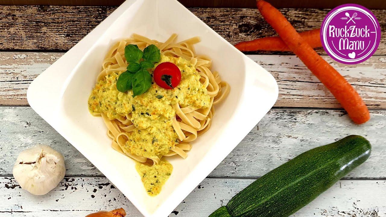 Pasta mit Zucchinisoße  Thermomix® TM5/TM6