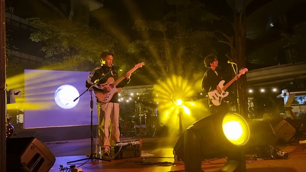 Murphy Radio - Graduation Song | Live at Piknik di Pesisir Pasar Pagi Mulia