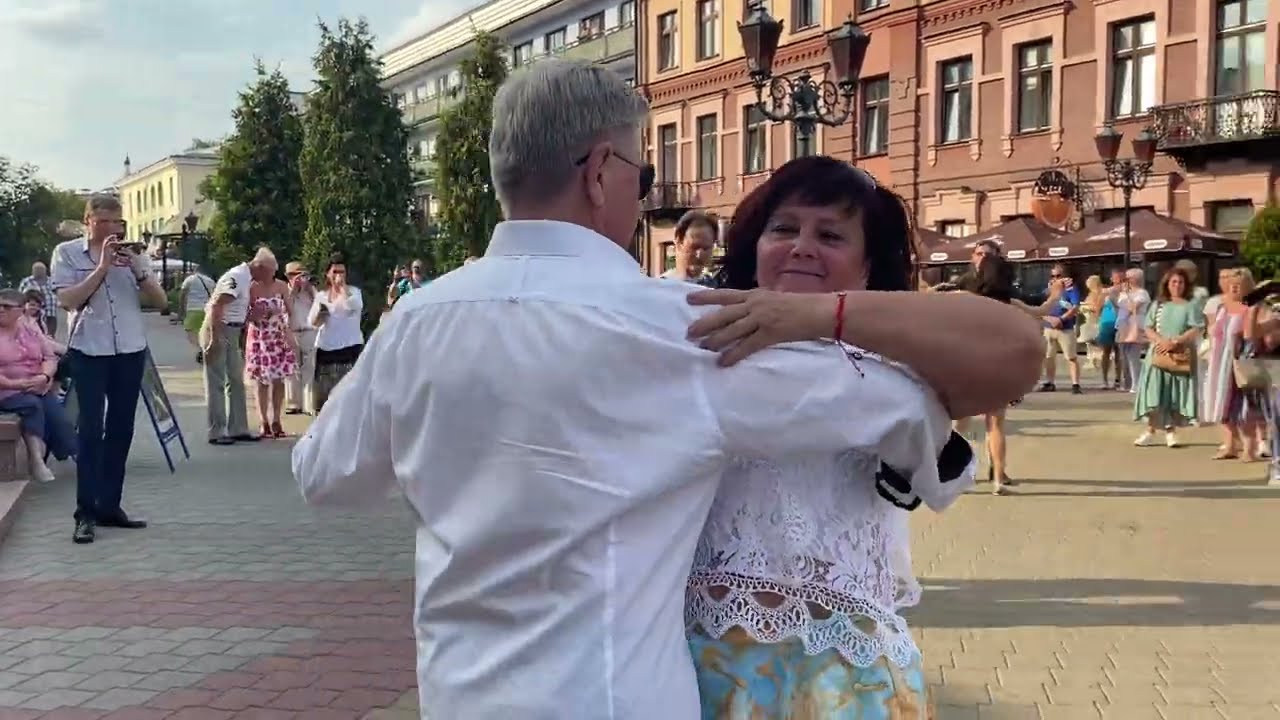 ЕЩЕ НЕ ВЕЧЕР! красивый танец под песню!