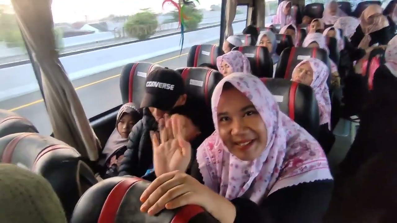 WISATA RELIGI PENGAJIAN LAILATUL JUM'AH
