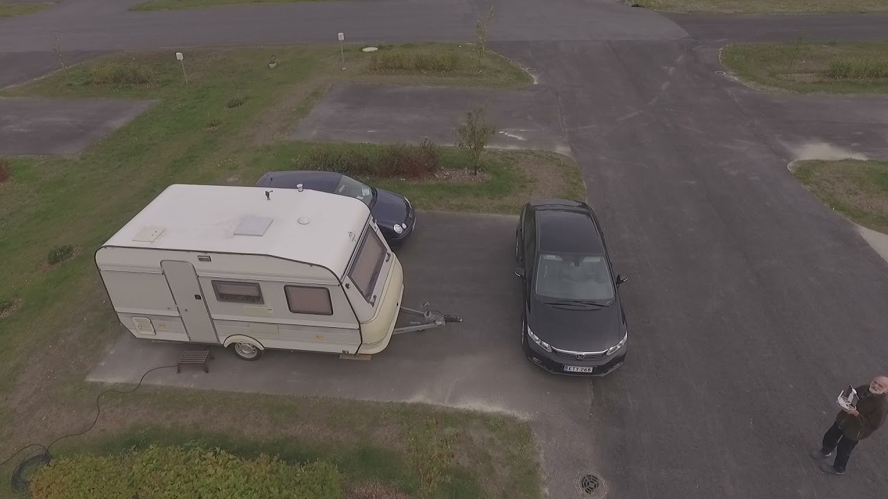Dji-Phantom4 video from Karavaanarialue Onnelasta