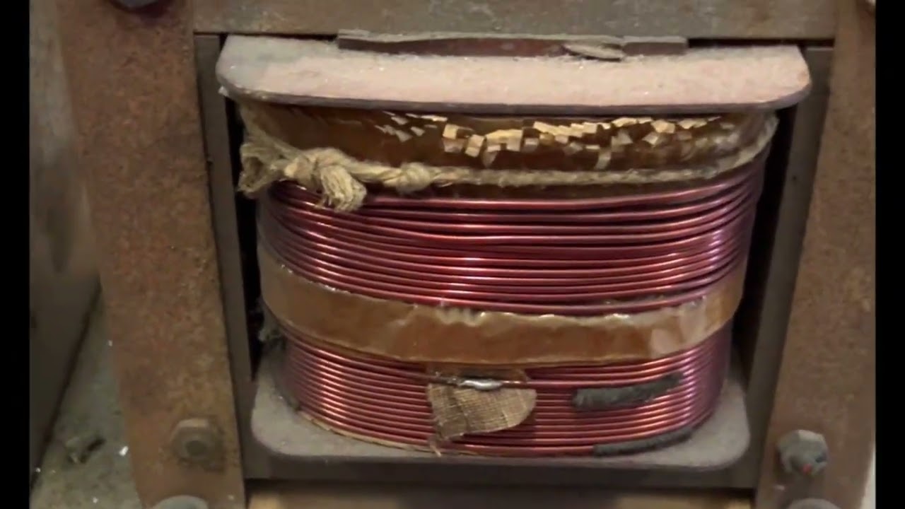 Unidentified 1930s -1937s Tube Radio – Internet Trying to Identify It