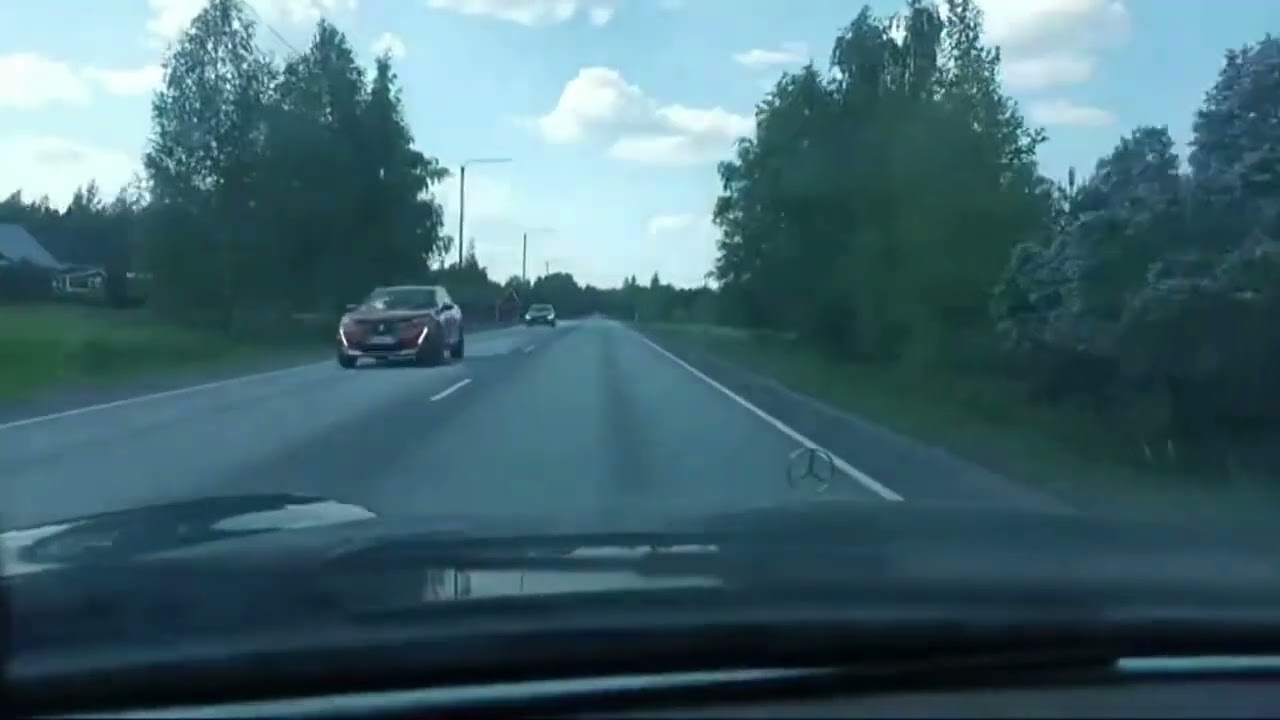 66 A POIKKESIN VALKEAKOSKI PAIKASSA JA AJELIN HIEMAN HARHAANKIN