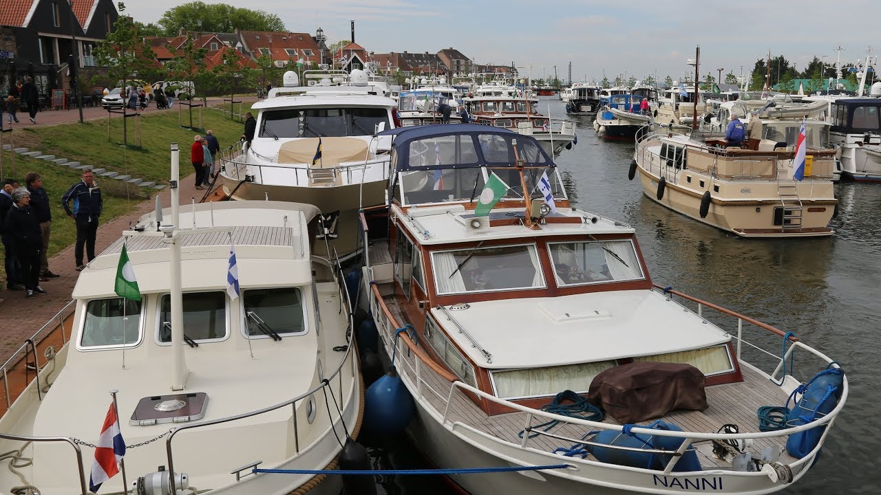 KNMC vloot vult met circa 80 schepen haven Harderwijk