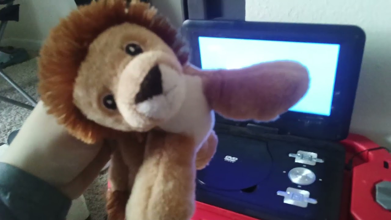Lion Watches The 12 Logos (ANOTHER MOST VIEWED VIDEO)