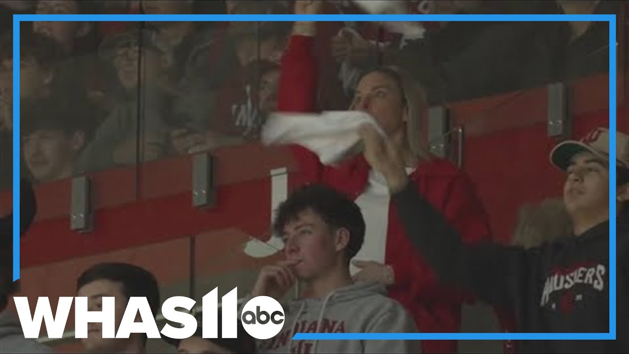 Assembly Hall erupts as Hoosiers pack IU title watch party