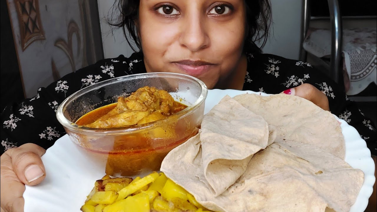 Dinner Eating Show - Roti, Aloo Vaja, Chicken Curry | Poulamieatingshow | Mukbang