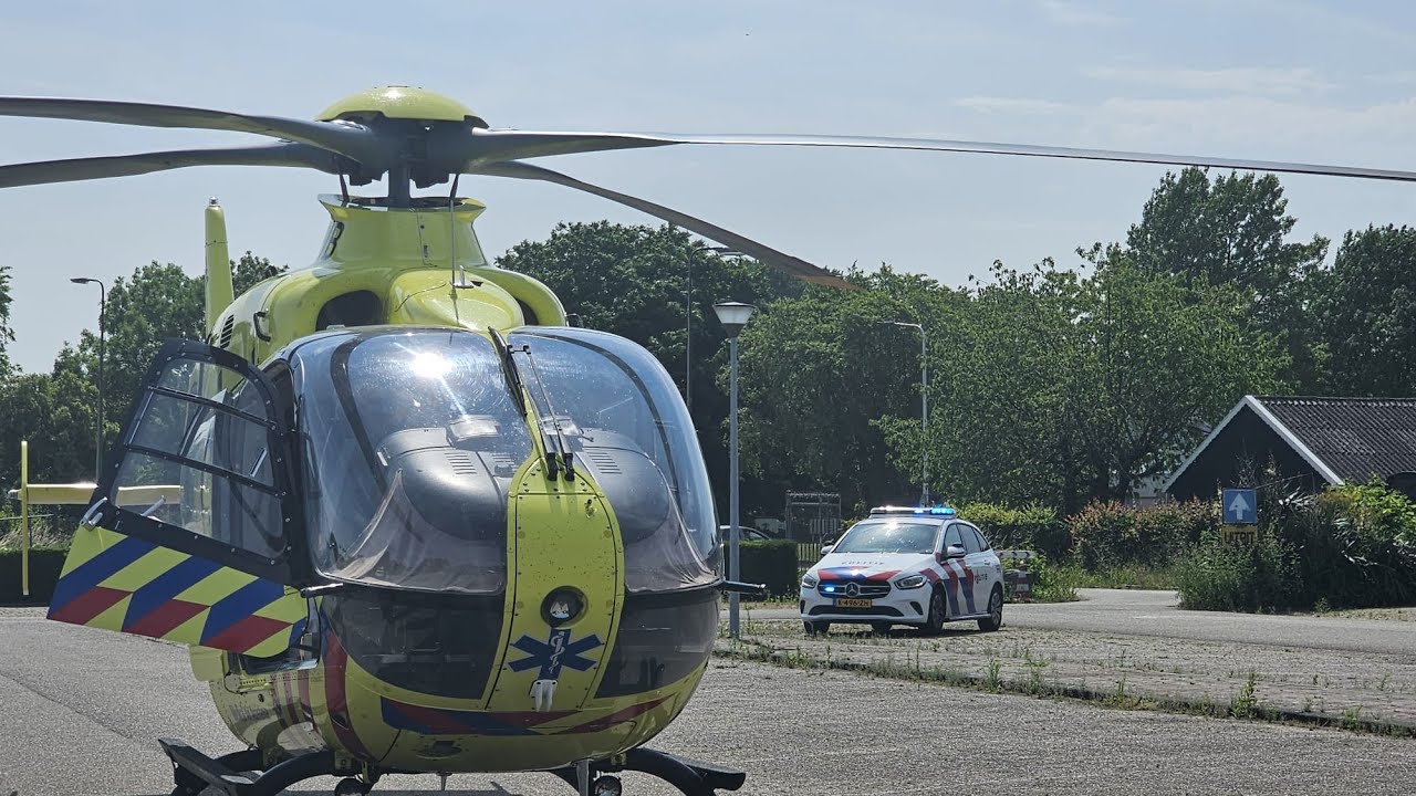Traumaheli Lifeliner 2 landt bij Intratuin Zwijndrecht 🚁 | 15:45 Alarmering Langeweg