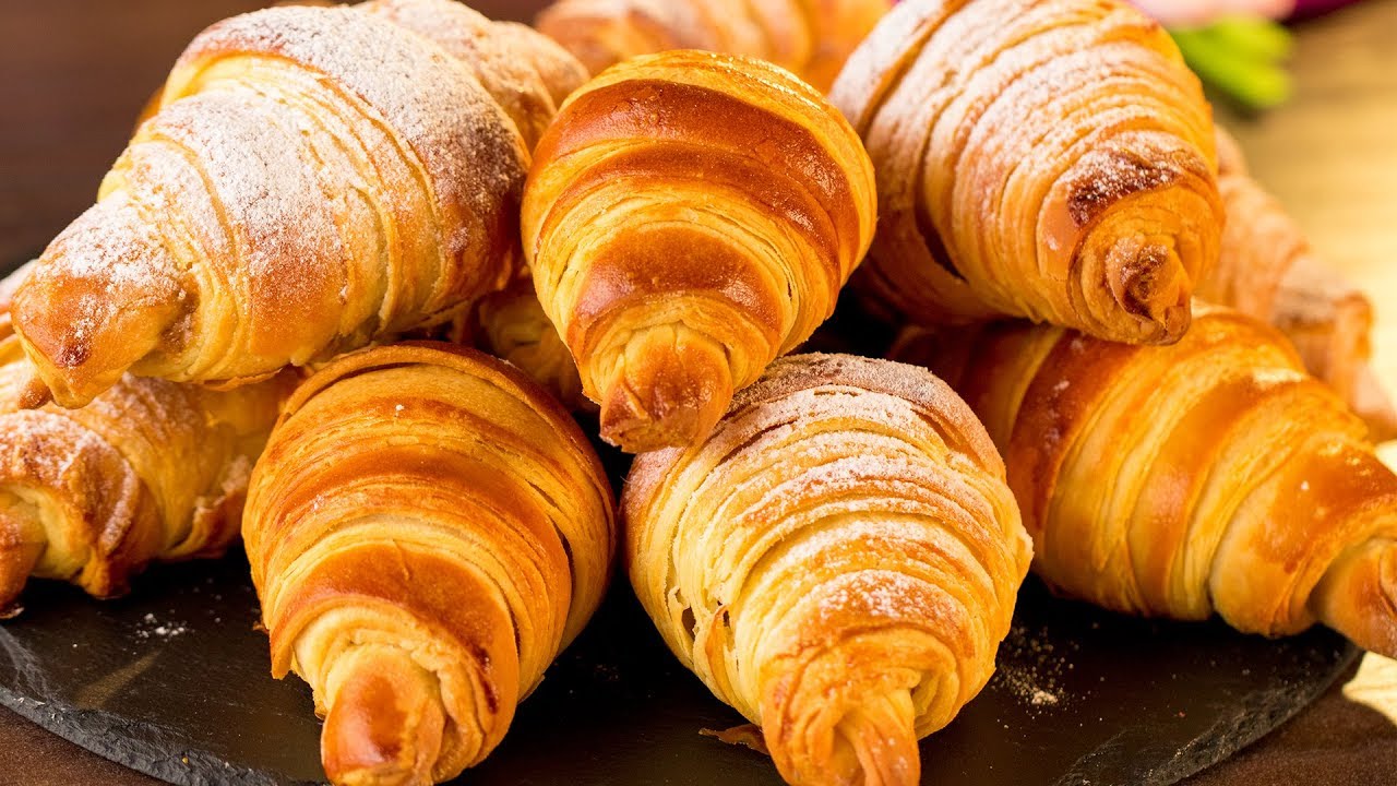 Domácí croissanty snadný domácí dezert – díky pár jednoduchým krokům dosáhnete úžasného výsledku!