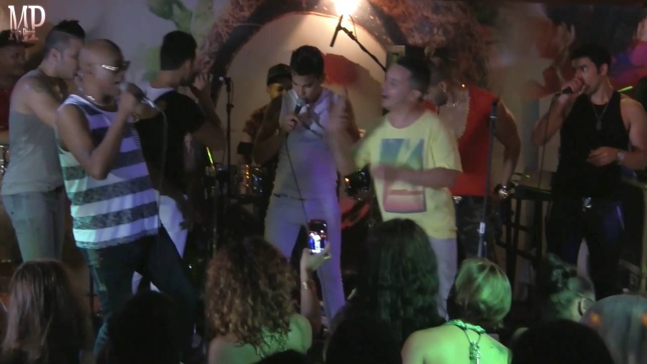 Charanga Habanera - Medley (Acabaito De Nacer, Estoy Como Nunca) Live