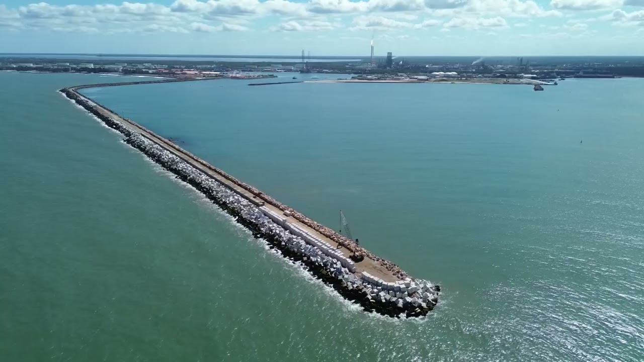 Rompeolas dos Bocas Avance