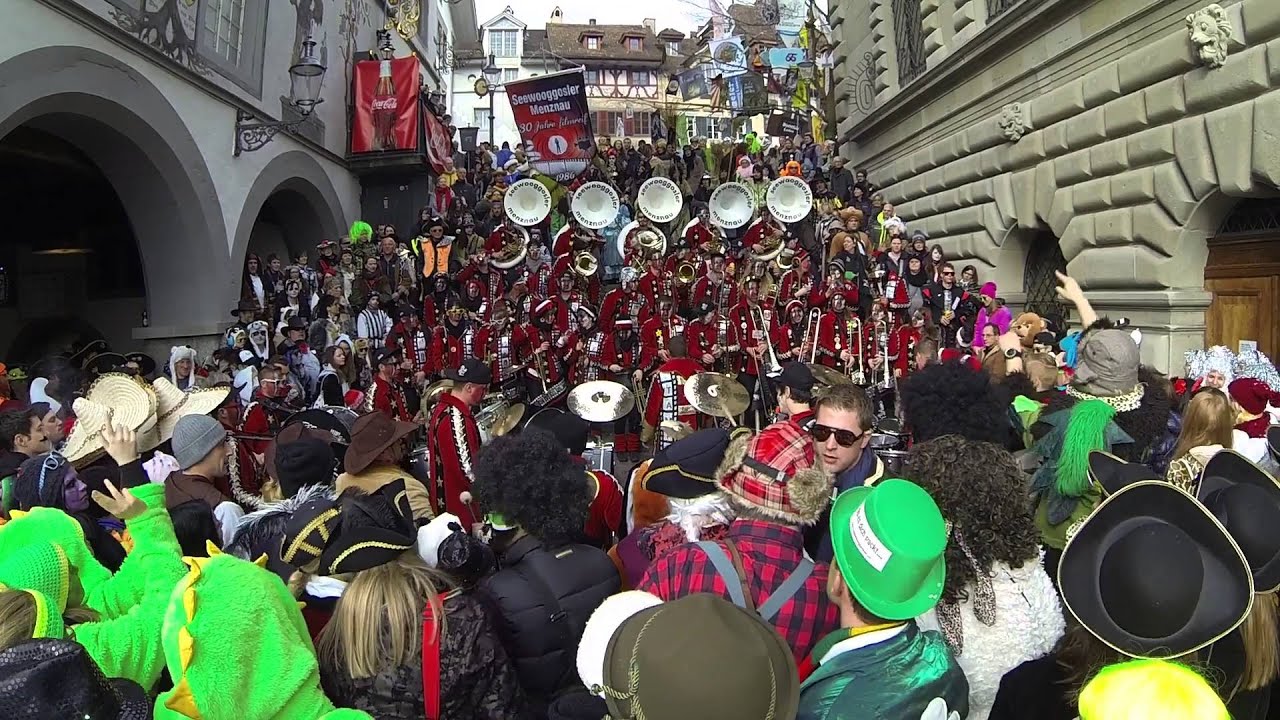 Seewooggosler Menznau - 30 Johr Föumrif - Rathaustreppe Luzern 2016
