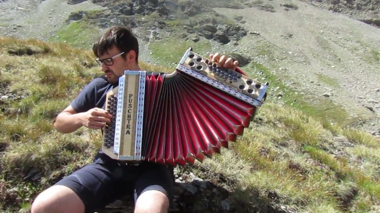Die ersten Sonnenstrahlen mit Steirischen Harmonika