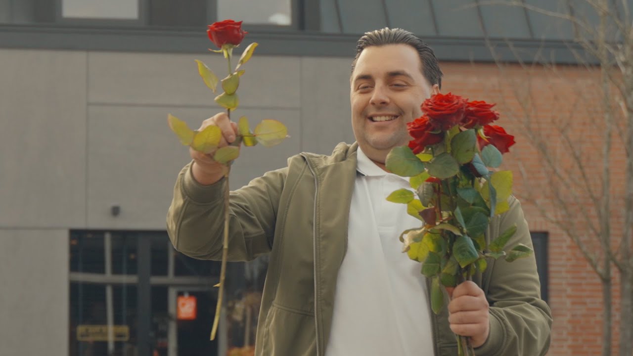 Robin van Herwijnen - Rode Rozen | Officiële Videoclip