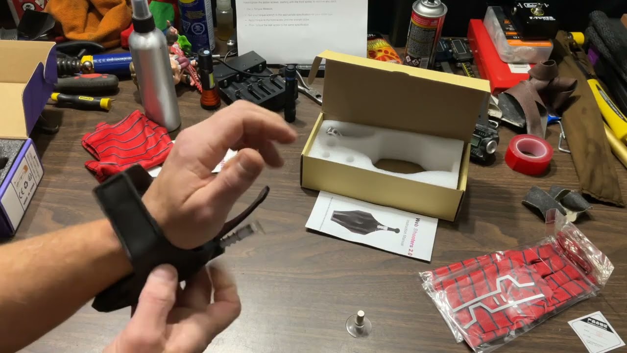 Spider Web Shooter V1 VS V2