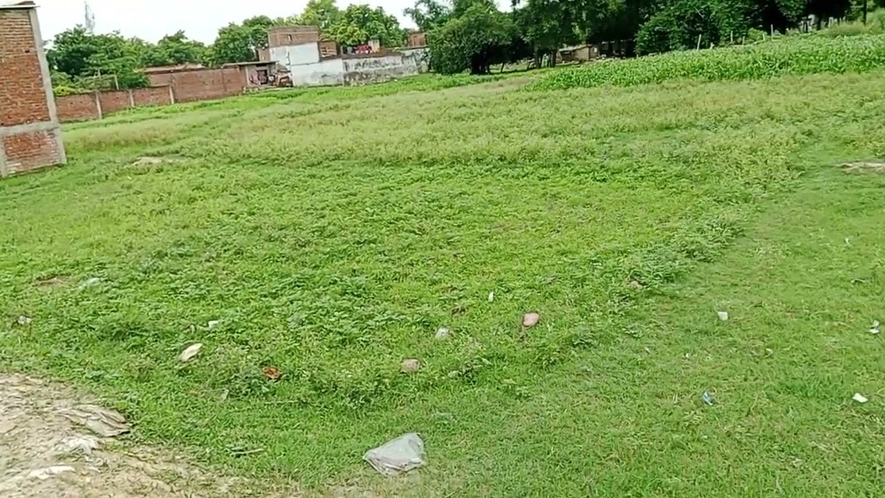 Ringroad se 2km Benipur location per jamin hai Varanasi me 9125091211 call 10 lack per bissa