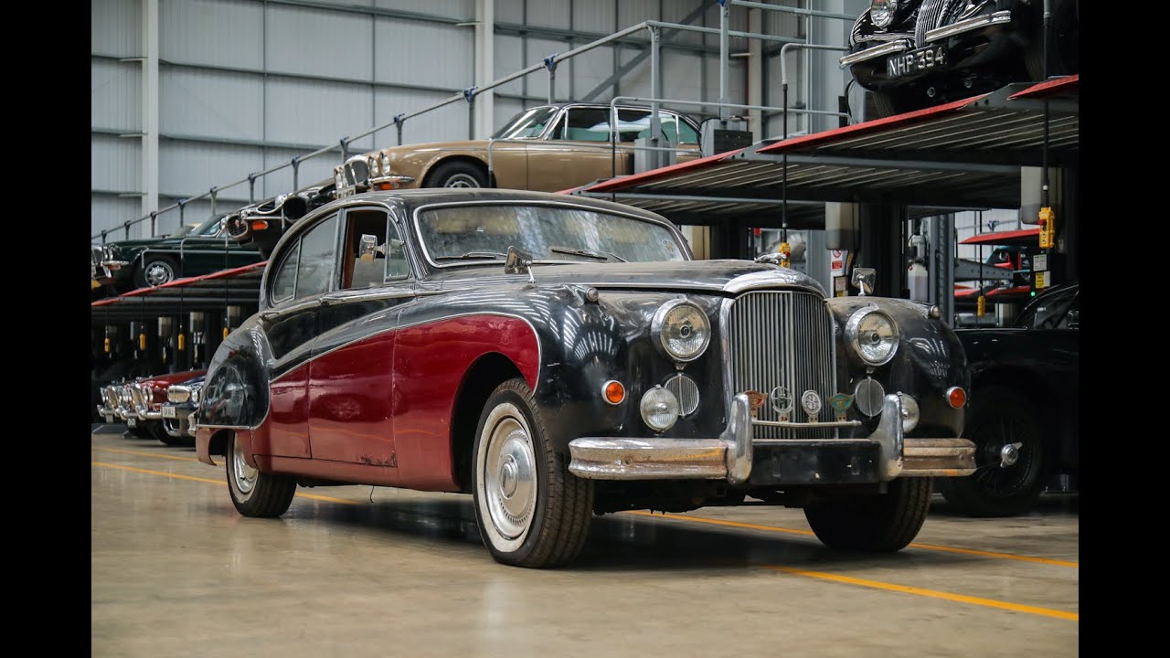 1960 Jaguar MK IX Saloon