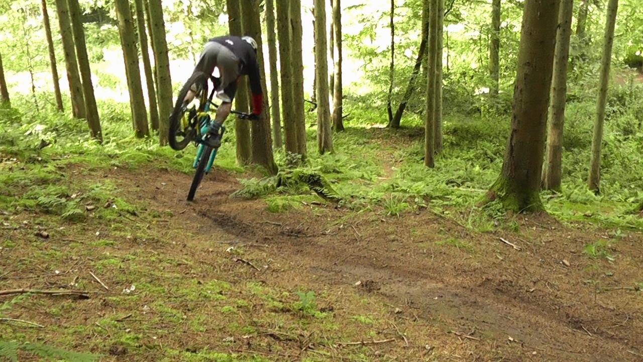 How to nosewheelie on a mountainbike