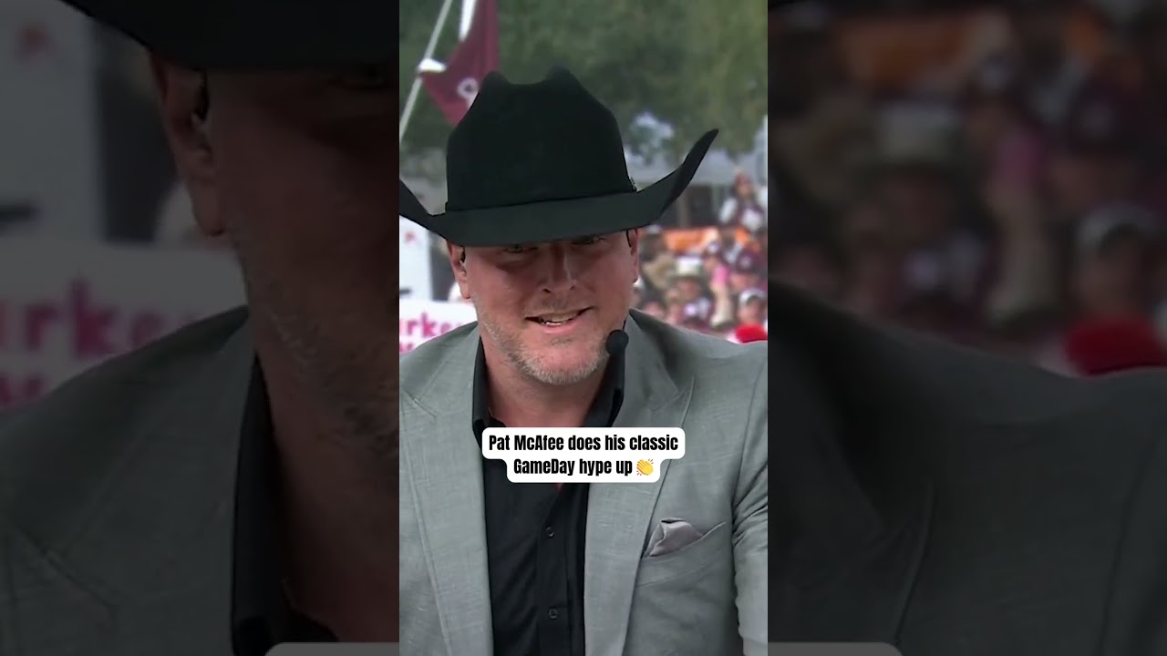 Pat McAfee leads the Aggies in their War Hymn 🔥