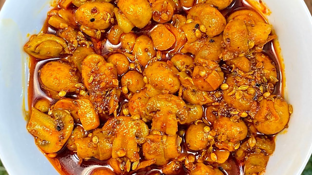 Kashmiri Mushroom Pickle || Mushroom Achar || Anchar || मशरुम का अचार || 4 months shelf life