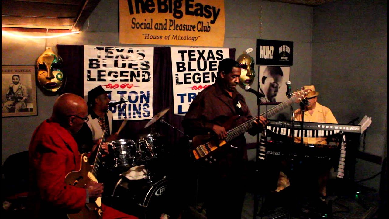 Milton Hopkins Performs at The Big Easy - #1 - 11/23/2012.MOV