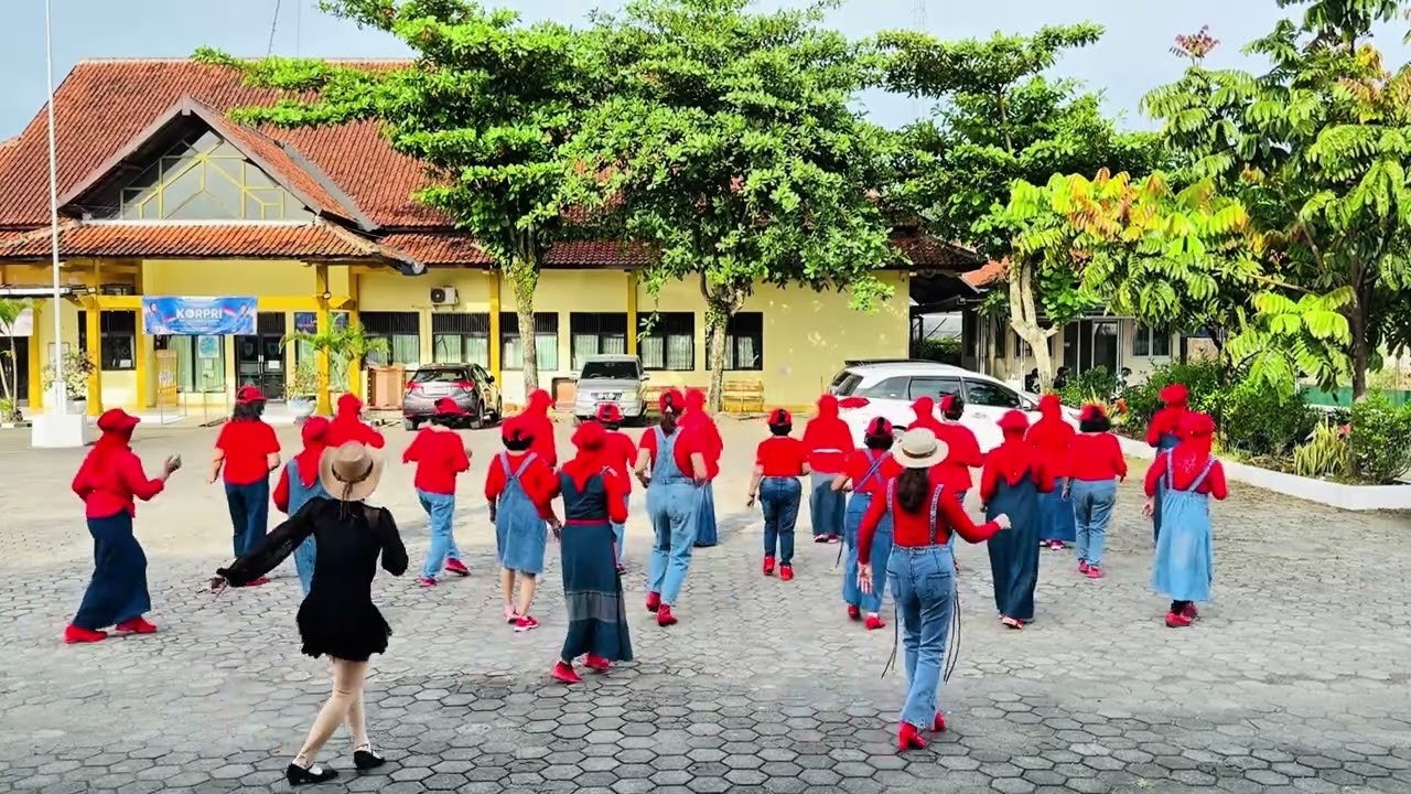 A.B.H  // Line Dance // Choreo : Roosamekto Mamek // Demo : HMD Gombong 