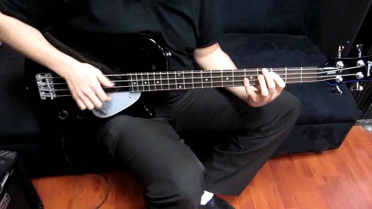 Gretsch Electromatic G2202 Short Scale Bass at 13th Street Guitars