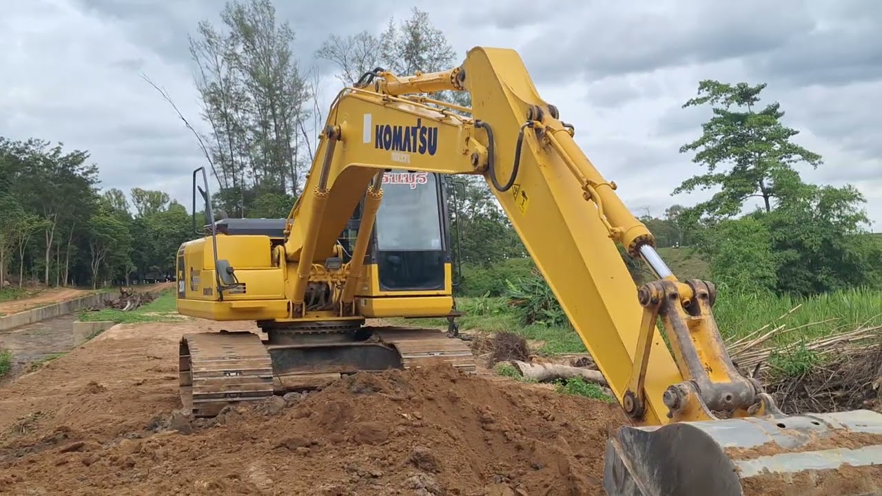 รีวิว komatsu pc200-8mo ตัวท็อป งานเคลียริ่งยังไม่มีเนื้อคู่ ชมไป บ่นไป excavator