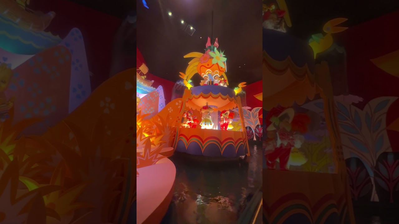 Tokyo Disney Land 😉☺️un lugar q le todos los niños les encanta 😃