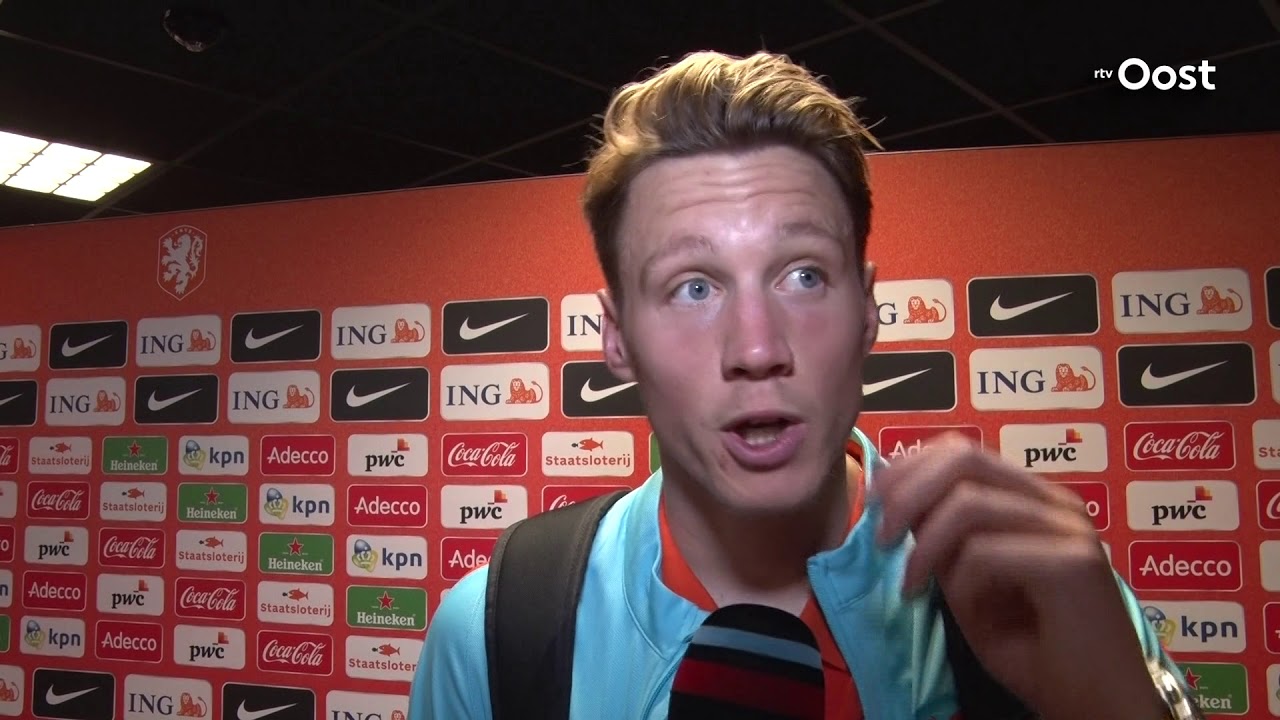 Wout Weghorst debuteert bij Oranje met nederlaag tegen Engeland