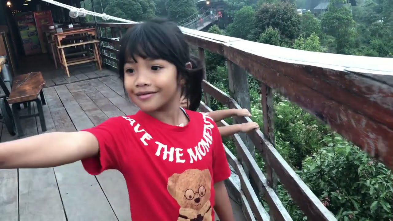 Resto Perahu Rancabali Ciwidey Bandung