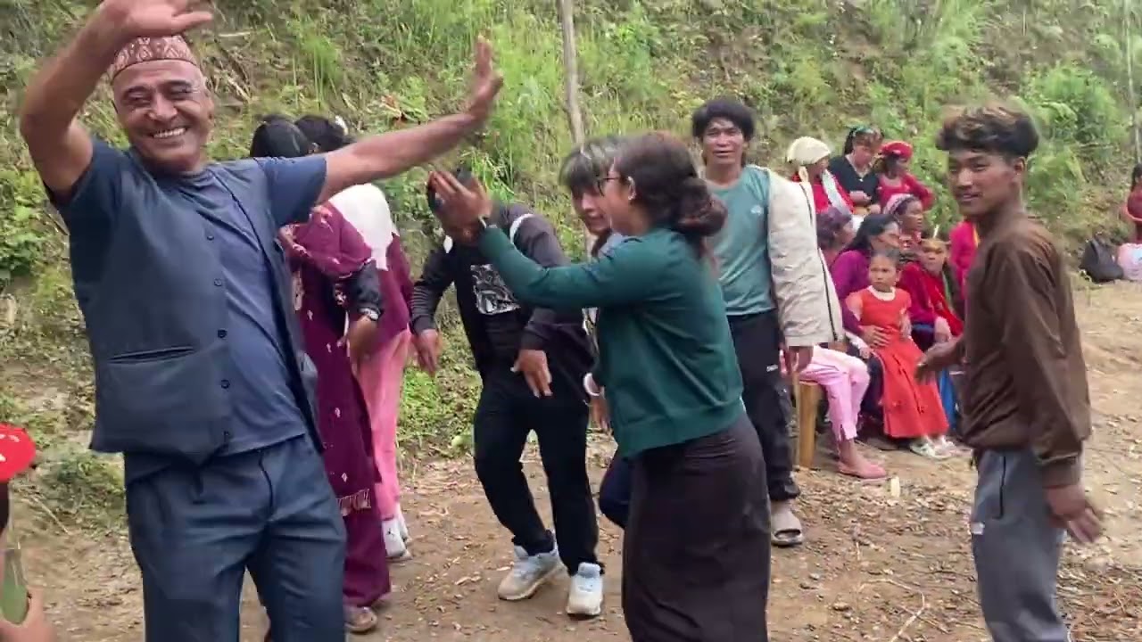 #पन्चेबाजा #keeploving #nepali #growaccount #सलादुबैले