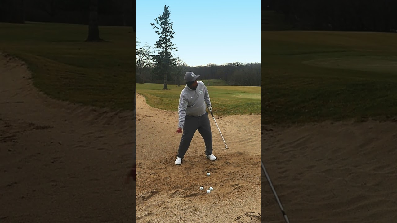 How I play the uphill bunker shot. How do you play this shot? #golf #loweryourgolfscore #shortgame