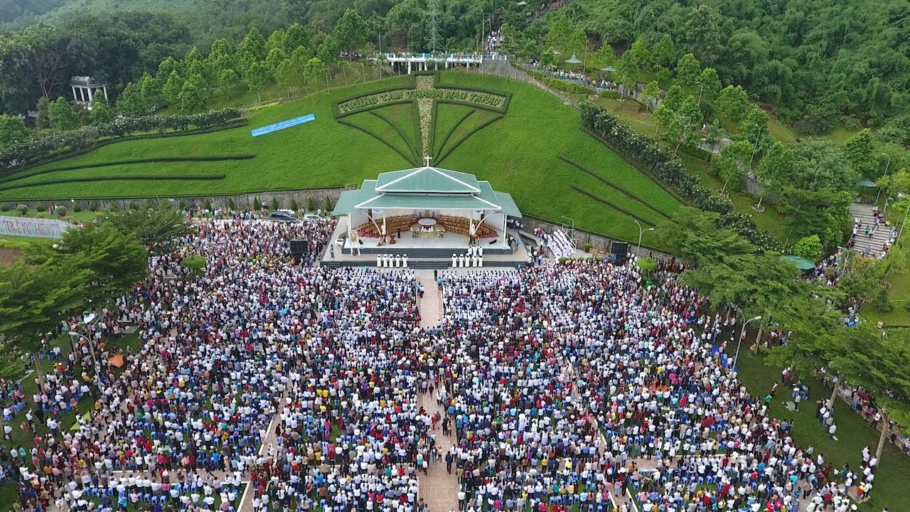 Đức Mẹ Tà Pao Thánh lễ 13.8.2016