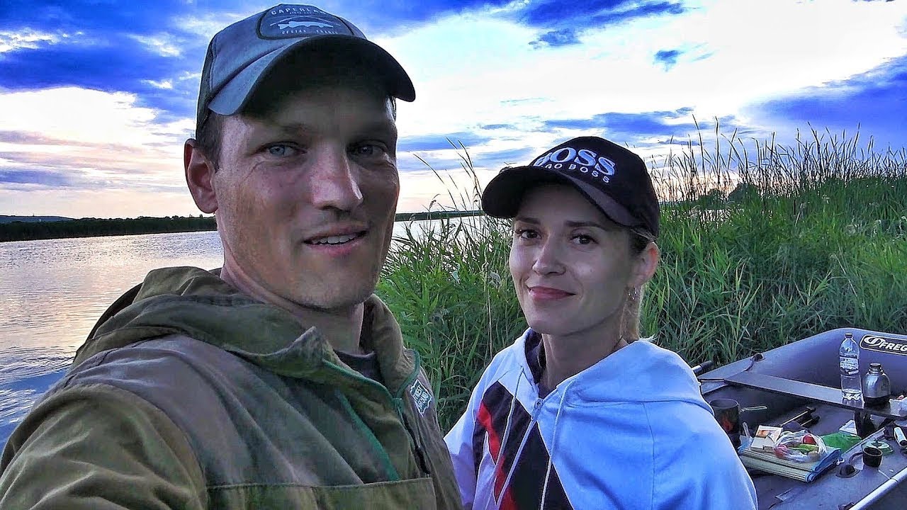 ВЗЯЛ ЖЕНУ НА РЫБАЛКУ И БРОСИЛ! НАМОЛОТИЛ  ОТ ДУШИ ХИЩНИКА в КОРЯГАХ! Рыбалка с ночёвкой