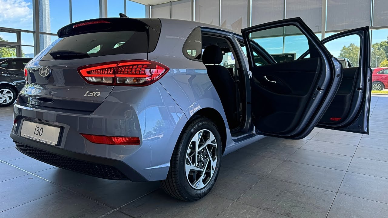 NEW 2025 Hyundai i30 - Interior and Exterior Details