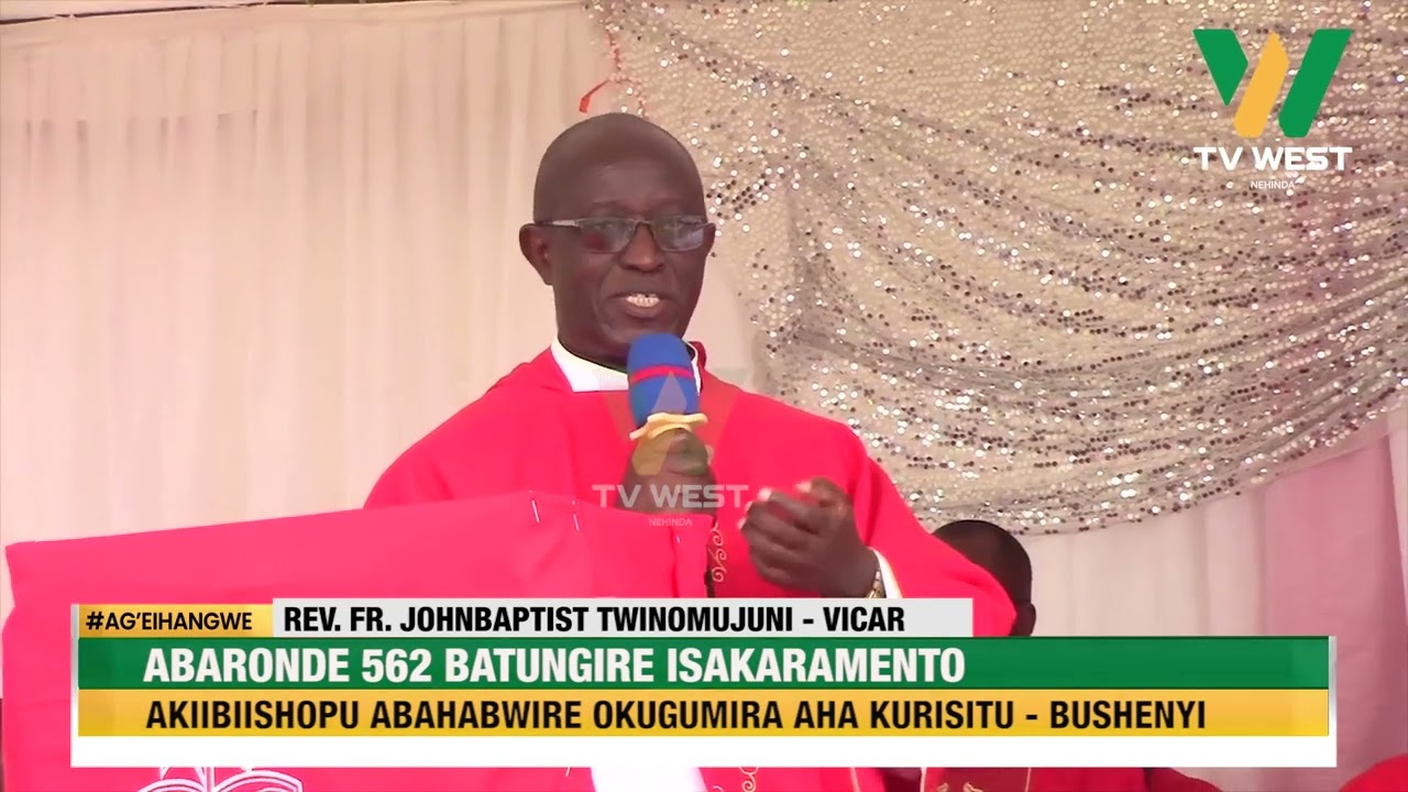 AGEIHANGWE: Abaronde 562 batungire isakaramento, Aakibiishopu abahabwire okugumira aha Kurisitu.
