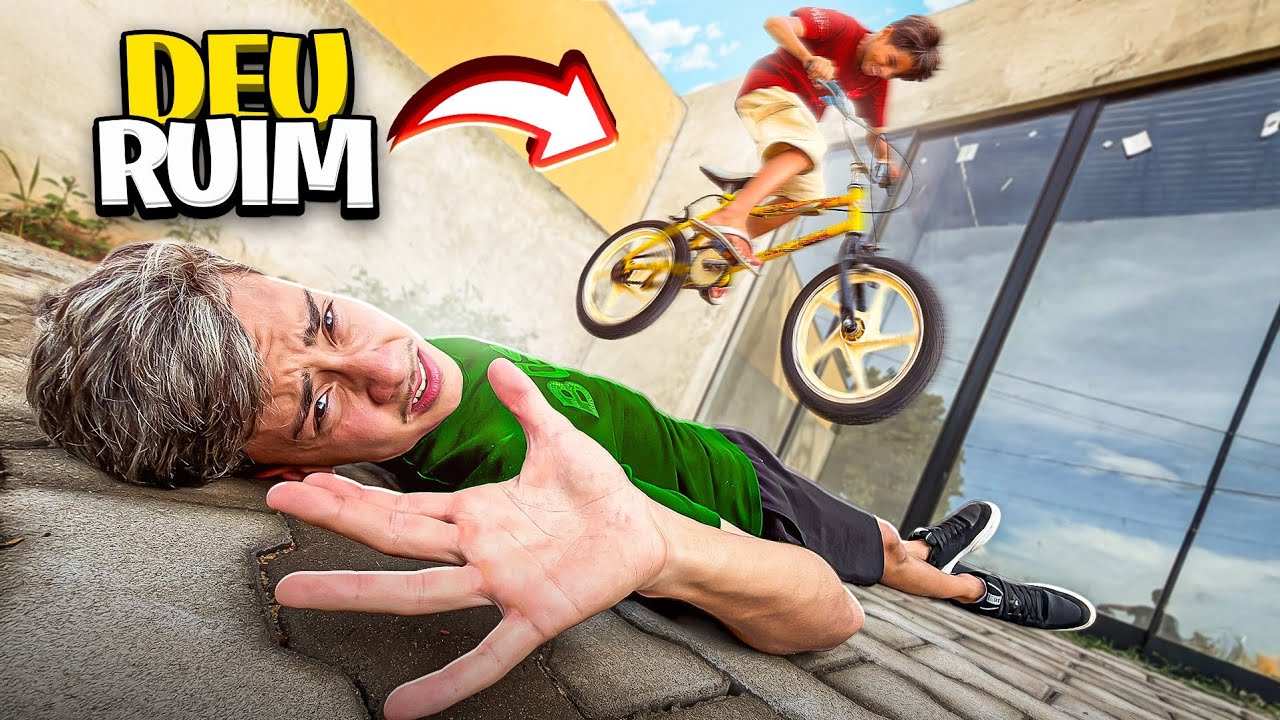 O Menino Humilde Me Pulou De Bike! Mas...
