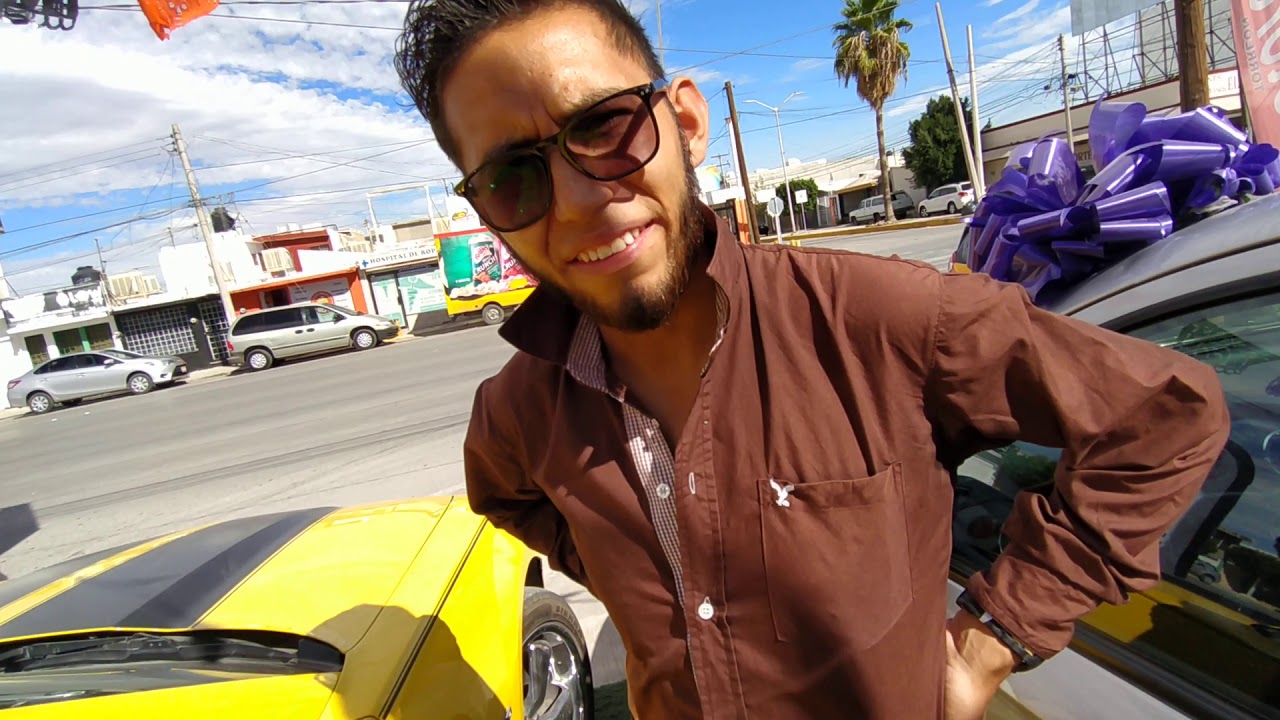 Papito Mirrey comprando autos