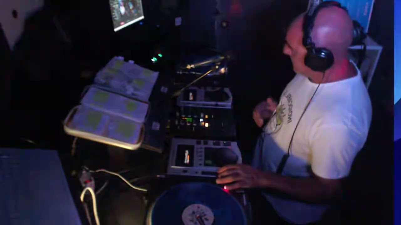 House music live 📀🪩🎶🎧 #dj #puglia #housemusic #pioneerdj #cdj100