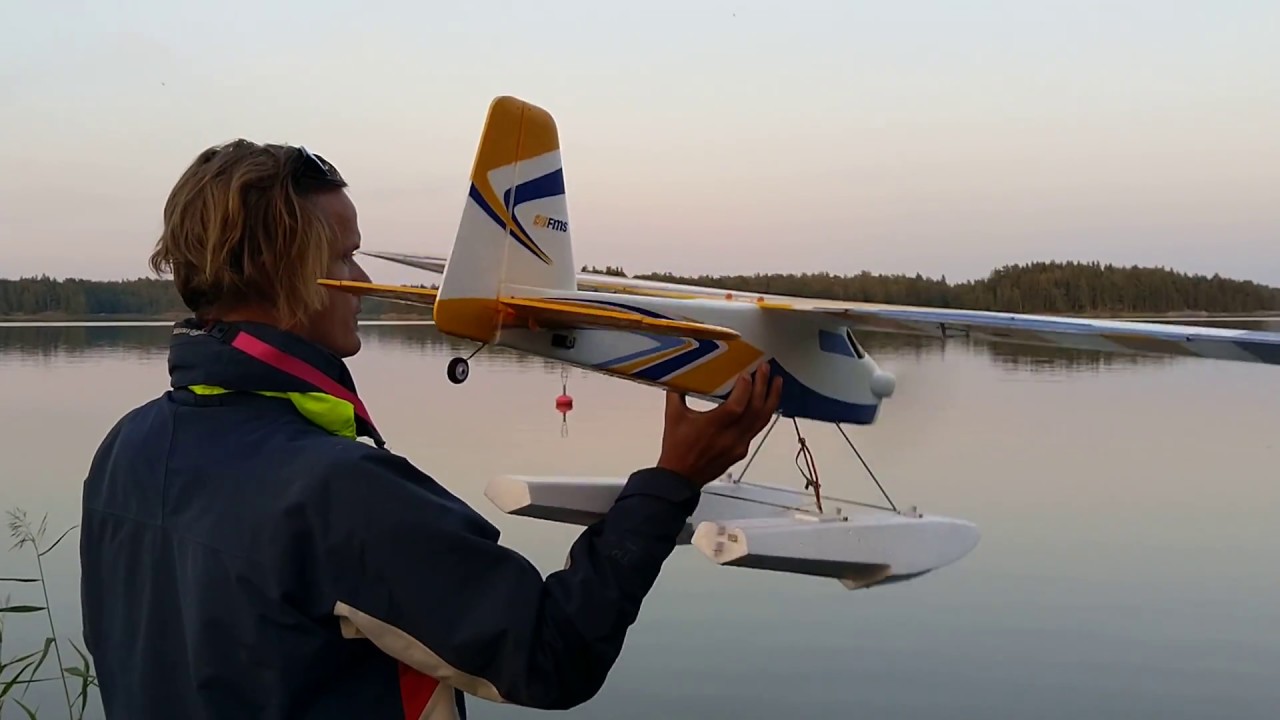Super EZ with floats. Evening flight 7mins