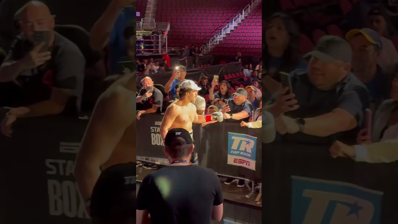 @DAZNBoxing @GoldenBoyBoxing @toprank @PremierBoxingChampions @PBCONFOX ​#youtubeshorts